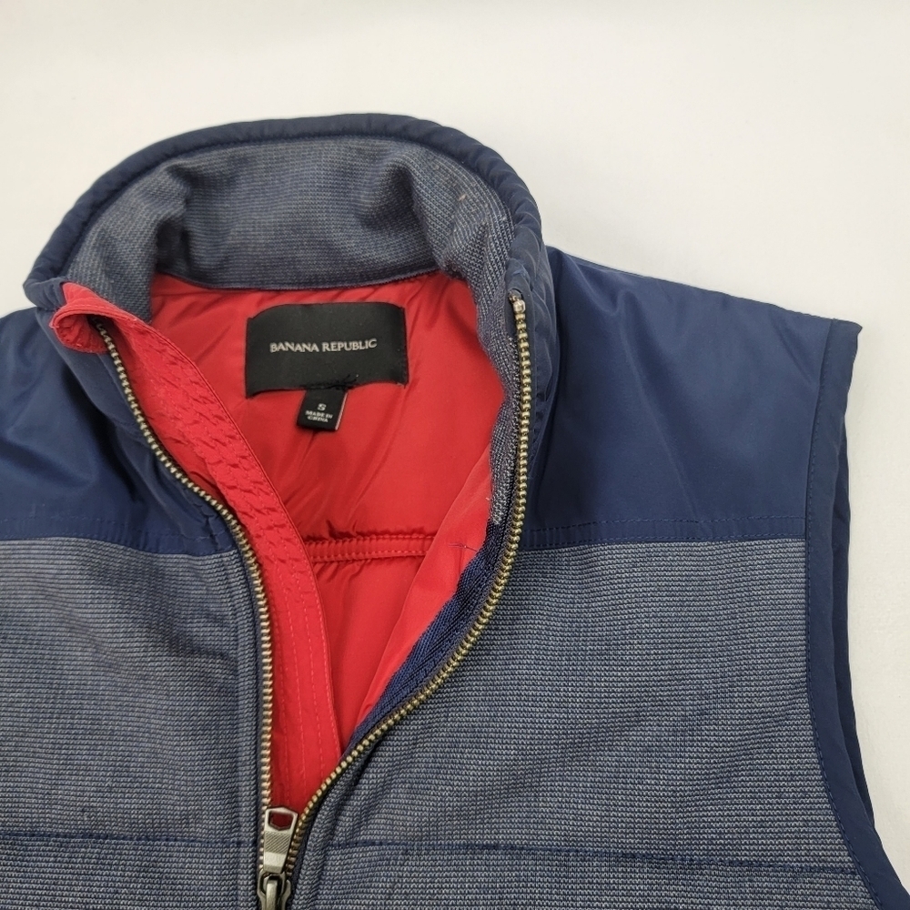 Banana Republic navy textured paneled vest - Picture 3 of 5